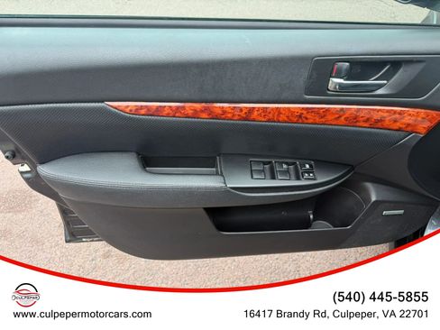 Used 2011 Subaru Outback 3.6R Limited AWD/4WD image 9
