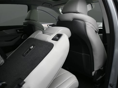 Certified 2026 Acura MDX FWD w/ Technology Package image 26