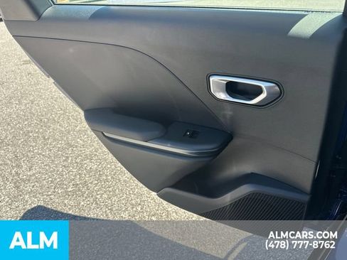 Used 2025 Kia K4 FWD image 24