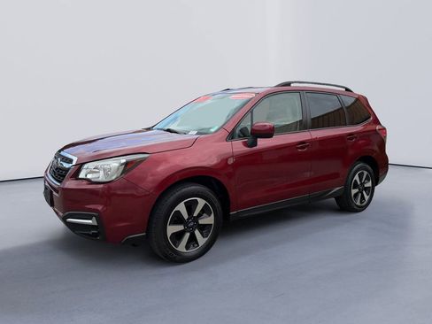 Used 2018 Subaru Forester 2.5i Premium w/ Popular Package #2A AWD/4WD image 7