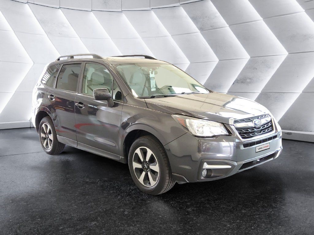 Used 2018 Subaru Forester 2.5i Premium AWD/4WD image 1