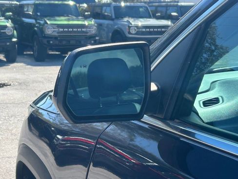 Used 2019 GMC Acadia SLT image 17