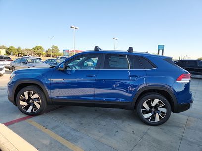 New 2026 Volkswagen Atlas Cross Sport SE