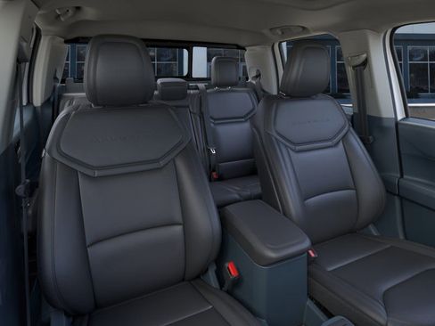 New 2025 Ford Maverick Lariat w/ Black Appearance Package image 10