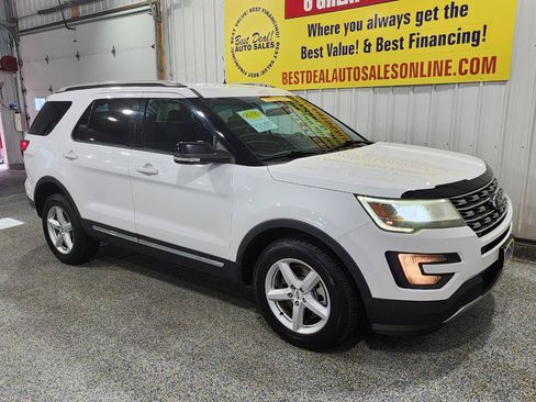 Used 2016 Ford Explorer XLT AWD/4WD image 9