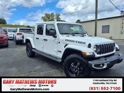 New 2025 Jeep Gladiator Sport