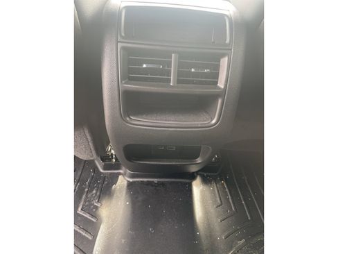 Used 2020 Cadillac XT5 Premium Luxury w/ LPO, Floor Liner Package image 12