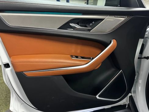 Used 2025 Jaguar F-PACE R-Dynamic S image 12