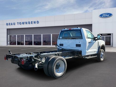 New 2026 Ford F550 4x4 Regular Cab Super Duty image 4