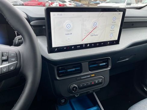 New 2025 Ford Maverick XLT w/ XLT Luxury Package image 10