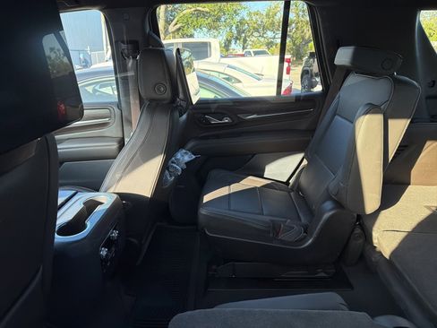Used 2021 GMC Yukon Denali w/ Denali Ultimate Package image 8