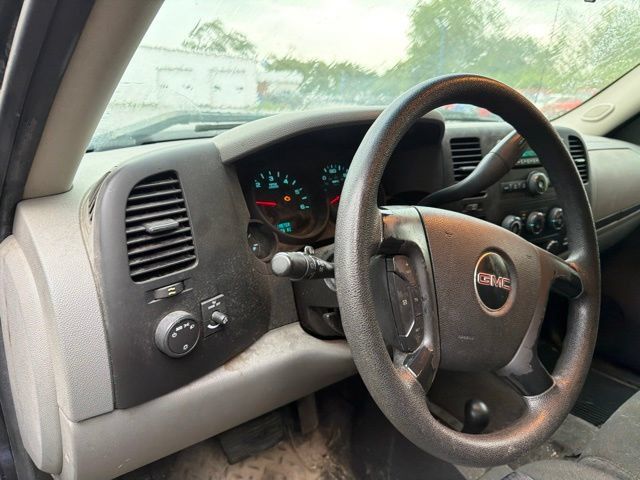 Used 2010 GMC Sierra 1500 SL AWD/4WD image 26