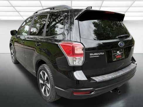 Used 2018 Subaru Forester 2.5i Premium AWD/4WD image 3