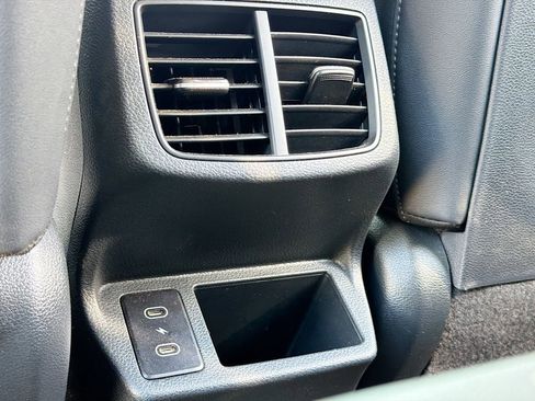Used 2025 Kia Seltos S FWD image 20