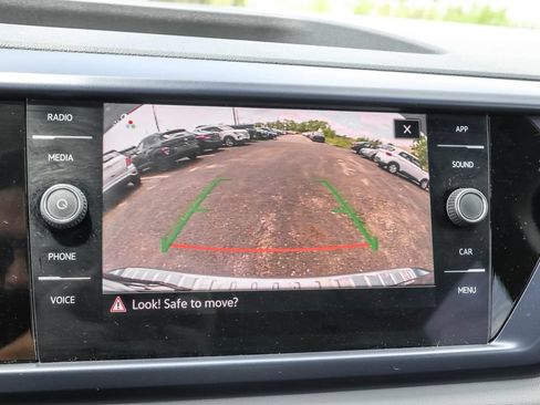 Certified 2023 Volkswagen Taos SE w/ Panoramic Sunroof Package AWD/4WD image 7