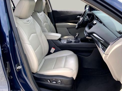 Used 2019 Cadillac XT4 Premium Luxury FWD image 9
