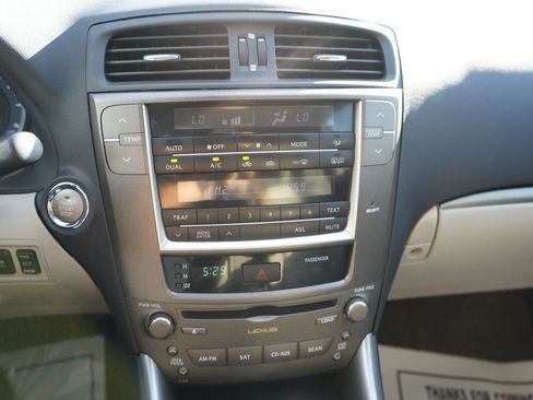Used 2011 Lexus IS 250 RWD image 11