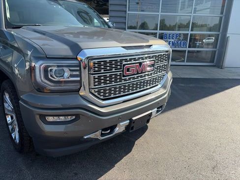 Used 2018 GMC Sierra 1500 Denali w/ Denali Ultimate Package AWD/4WD image 5