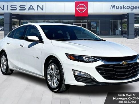 Used 2024 Chevrolet Malibu LT image 1