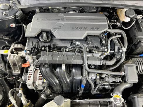 Used 2023 Hyundai Elantra SEL w/ Convenience Package FWD image 29