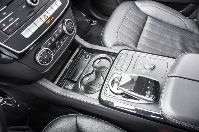 Used 2019 Mercedes-Benz GLE 400 4MATIC image 17