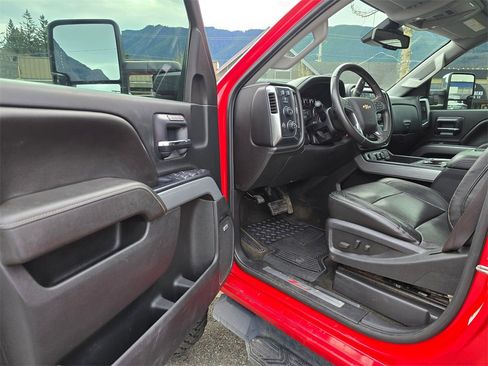Used 2015 Chevrolet Silverado 3500 LTZ image 22