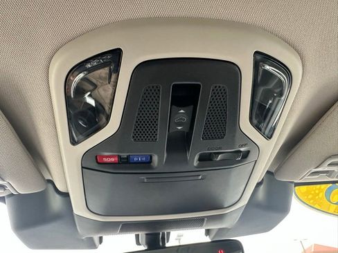 Used 2023 Subaru Outback Premium image 32