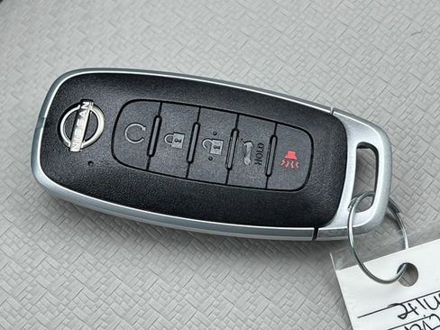 New 2026 Nissan Rogue SV image 30