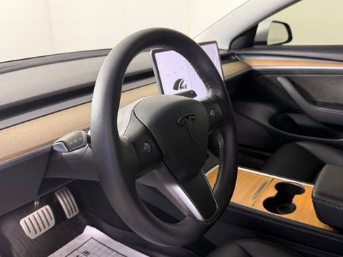 Used 2022 Tesla Model 3 Performance image 17