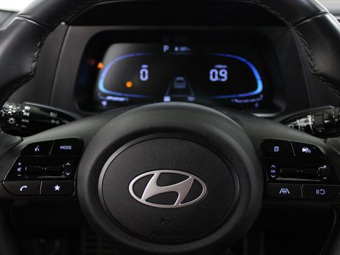 Used 2025 Hyundai Elantra Sport FWD image 7