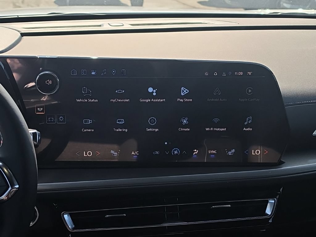 New 2026 Chevrolet Traverse LT w/ LPO, Floor Liner Package FWD image 15