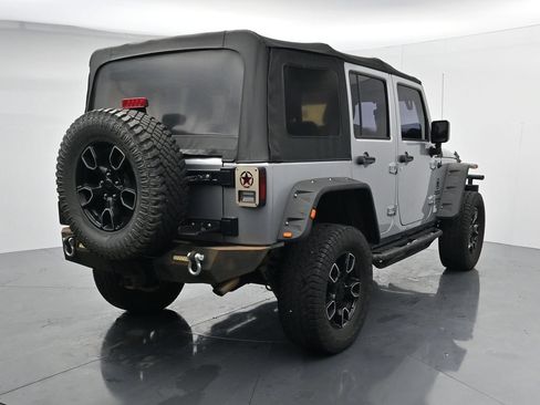 Used 2018 Jeep Wrangler Unlimited Sport AWD/4WD image 7