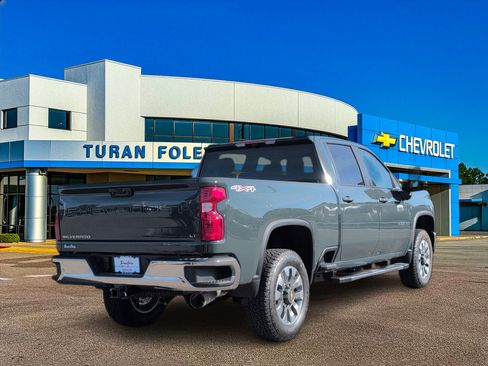 New 2026 Chevrolet Silverado 2500 LT w/ All Star Edition AWD/4WD image 6