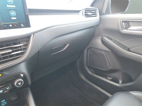 Used 2023 Ford Escape Platinum image 30