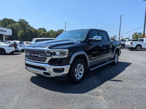 Used 2020 RAM 1500 Laramie AWD/4WD image 9