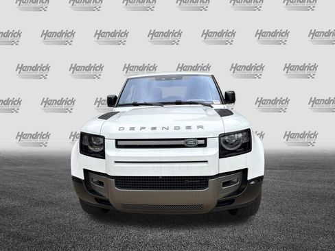 Used 2023 Land Rover Defender 90 X-Dynamic SE AWD/4WD image 3