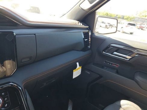 New 2026 GMC Sierra 1500 AT4 w/ AT4 Premium Package image 27