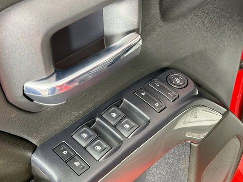 Used 2017 Chevrolet Silverado 1500 LT image 16