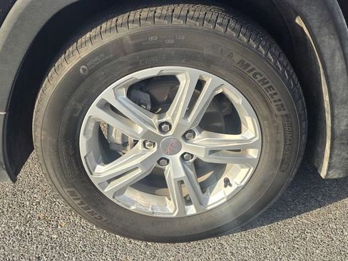 Used 2022 GMC Terrain SLE w/ Driver Convenience Package image 9