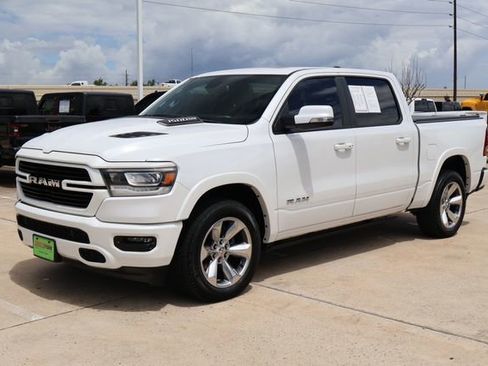 Used 2019 RAM 1500 Laramie AWD/4WD image 3