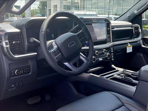 New 2026 Ford F250 Lariat w/ Chrome Package AWD/4WD image 6