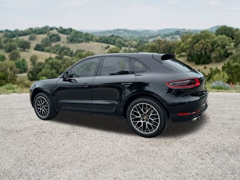 Used 2018 Porsche Macan Sport Edition AWD/4WD image 7
