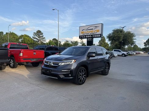 Used 2021 Honda Pilot Touring image 3