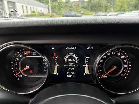 Used 2022 Jeep Wrangler Sport AWD/4WD image 19