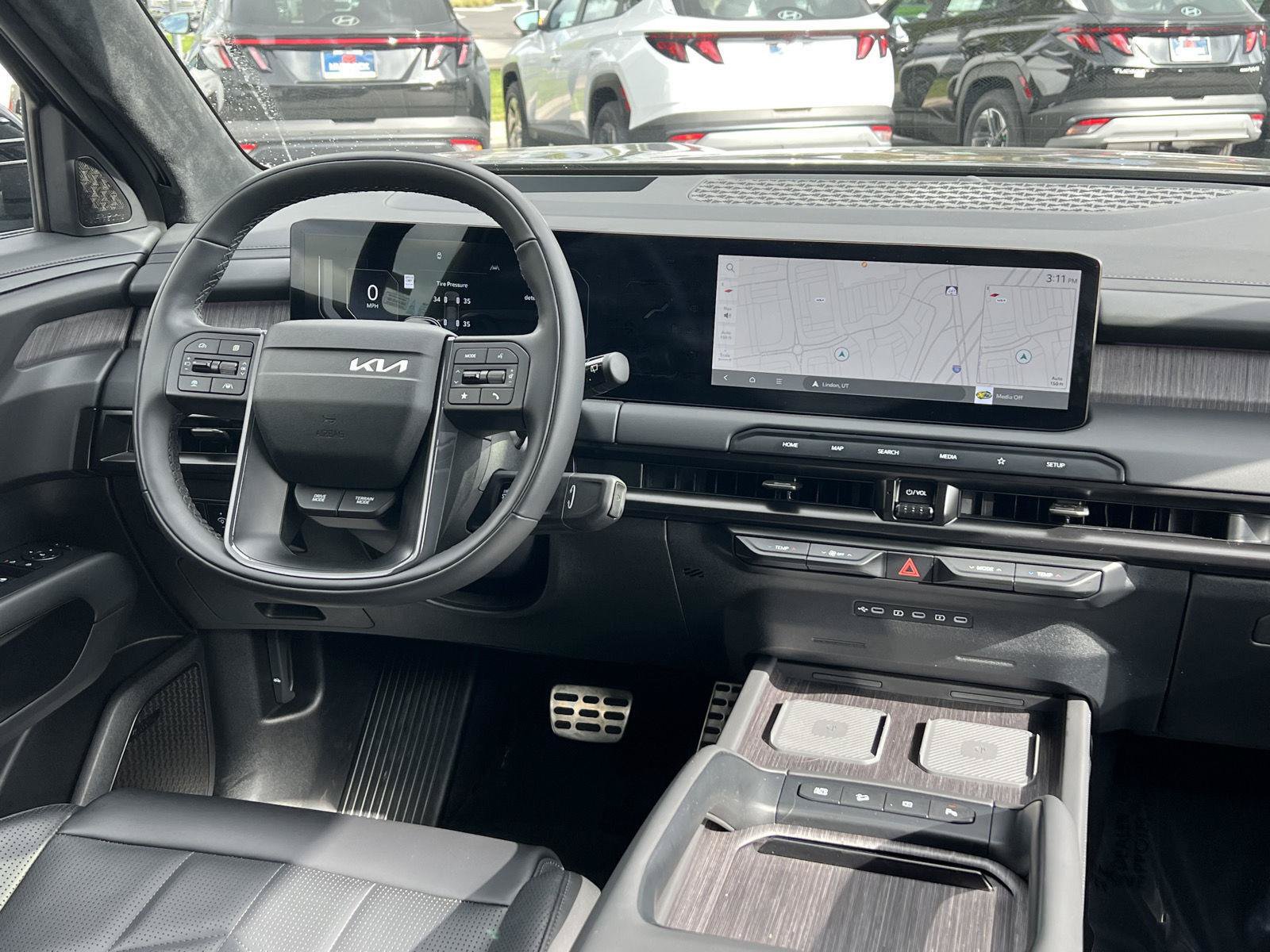 Used 2027 Kia Telluride SX Prestige X-Line w/ Towing Package AWD/4WD image 2