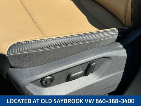 Certified 2023 Volkswagen Atlas Cross Sport SE w/ Panoramic Sunroof Package AWD/4WD image 35
