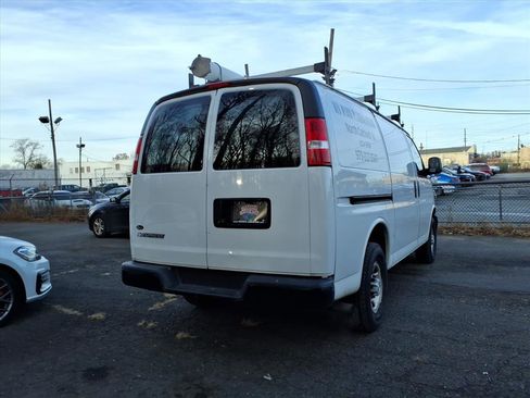 Used 2020 Chevrolet Express 2500 image 6