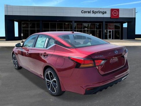 New 2026 Nissan Altima 2.5 SR FWD image 3