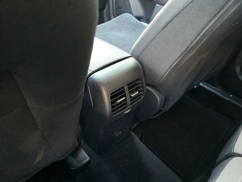 Used 2022 Ford Escape SE w/ SE Sport Appearance Package image 14