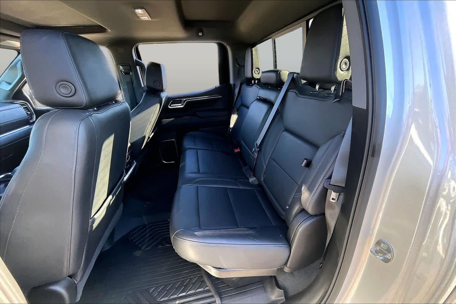 Used 2022 Chevrolet Silverado 1500 LTZ AWD/4WD image 20